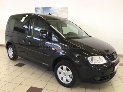 VOLKSWAGEN CADDY 1.6 Life 7 személyes!Tolatóradar!Ülésfűtés!Digit.klíma!Friss szervíz!