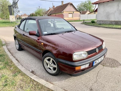 VOLKSWAGEN GOLF III Cabrio 1.8 Avantgarde