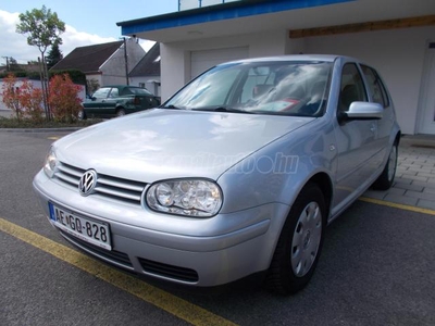 VOLKSWAGEN GOLF IV 1.4 Euro 122.000.km! Szervizkönyv. Gyűjtői állapot!