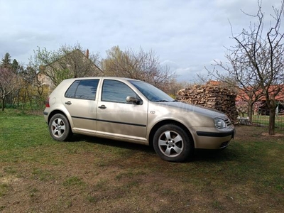 VOLKSWAGEN GOLF IV 1.6 Edition