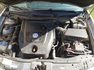 VOLKSWAGEN GOLF IV 1.9 PD TDi