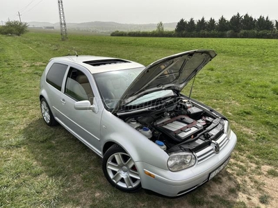 VOLKSWAGEN GOLF IV 2.8 Highline 4Motion