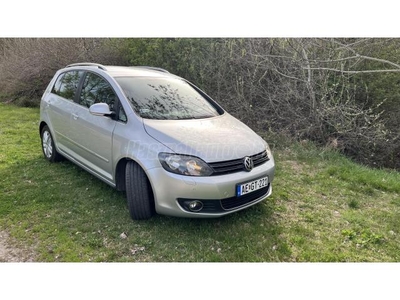 VOLKSWAGEN GOLF PLUS 2.0 TDI Highline Vonóhorog.első hátsó radar!