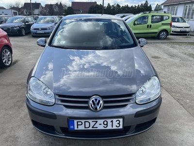 VOLKSWAGEN GOLF V 1.4 Comfortline