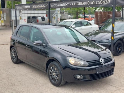 VOLKSWAGEN GOLF VI 1.6 CR TDI Perfekt