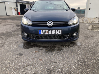 VOLKSWAGEN GOLF VI 1.6 TDi Highline