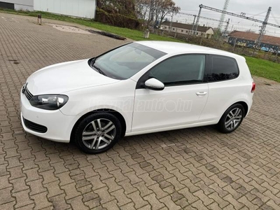 VOLKSWAGEN GOLF VI 2.0 TDi Trendline