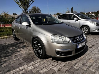 VOLKSWAGEN JETTA 1.4 Tsi Comfortline