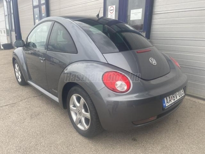 VOLKSWAGEN NEW BEETLE 1.6 Becsületesnepper