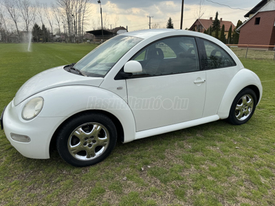 VOLKSWAGEN NEW BEETLE 2.0