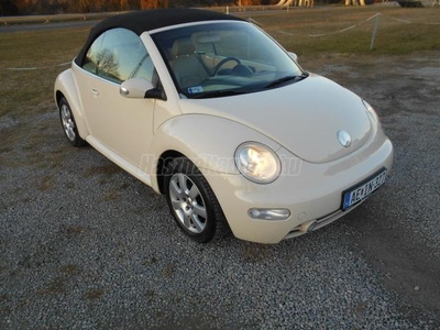 VOLKSWAGEN NEW BEETLE Cabrio 2.0