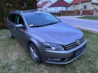 VOLKSWAGEN PASSAT 1.4 TSI Comfortline