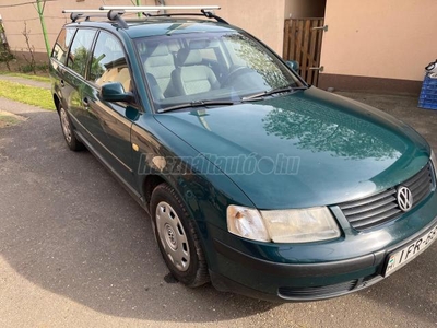 VOLKSWAGEN PASSAT Variant 1.9 TDI Trendline