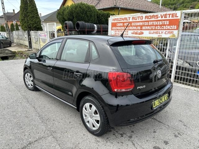 VOLKSWAGEN POLO 1.2 70 Trendline +VEZETETT SZERVIZKÖNYVES AUTÓ+2 GYÁRI KULCCSAL+SÉRÜLÉSMENTES GYÁRI FÉNYEZÉSSEL+