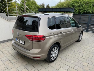 VOLKSWAGEN TOURAN 1.4 TSI BMT Highline [7személy]