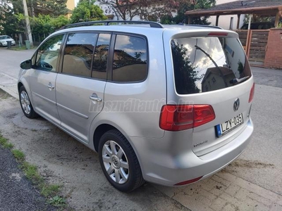 VOLKSWAGEN TOURAN 1.4 TSI Comfortline [7 személy]