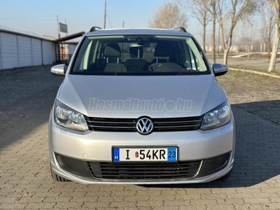 VOLKSWAGEN TOURAN 1.6 CR TDI Trendline BlueMotion Navigáció - Friss szerviz