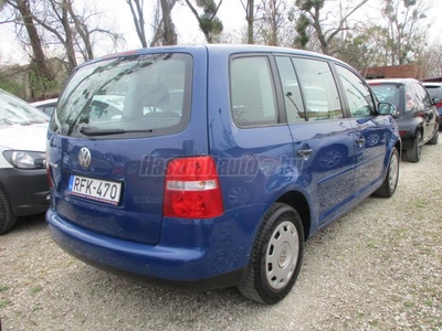 VOLKSWAGEN TOURAN 1.6 Trendline