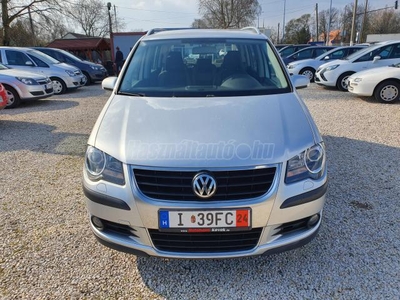 VOLKSWAGEN TOURAN 1.9 PD TDi Highline CROSS TOURAN/NAVI/ÜLÉSFŰTÉS/TEMPOMAT/DIGITKLÍMA/PDC/17-COLL KERÉK!