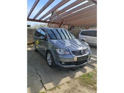 VOLKSWAGEN TOURAN 1.9 PD TDi Trendline