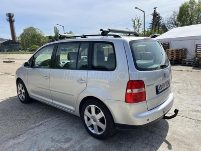 VOLKSWAGEN TOURAN 2.0 PD TDI Highline