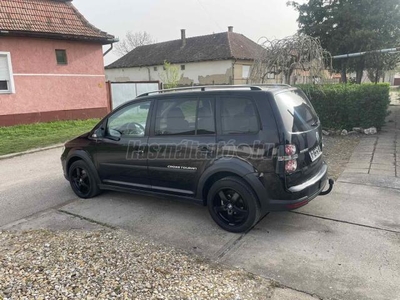 VOLKSWAGEN TOURAN Cross2.0 PD TDI DPF