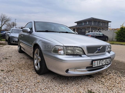 VOLVO C70 2.3 T-5 Coupe T5