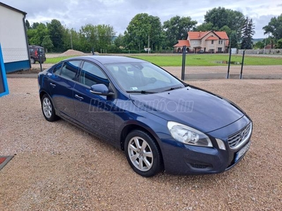 VOLVO S60 2.0 D [D3] Momentum MO.-I.ÜLÉSFŰTÉS.PDC.TEMPOMAT.DIGTKLÍMA.ALU.FRISS MŰSZAKI