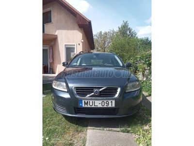 VOLVO V50 1.6 D Momentum