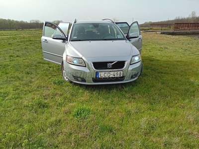 VOLVO V50 1.6 D Momentum