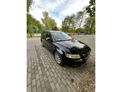 VOLVO V50 2.0 D Momentum