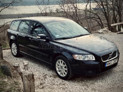 VOLVO V50 2.0 D Summum