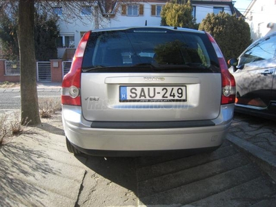 VOLVO V50 2.4 Kézi váltós. 5 hengeres szívóbenzines