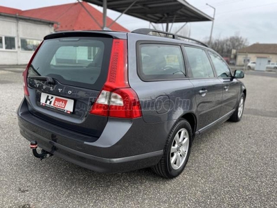 VOLVO V70 2.0 Momentum