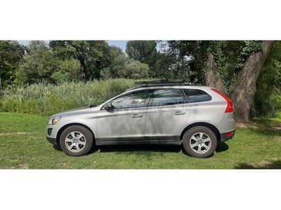 VOLVO XC60 2.4 D [D5] Kinetic