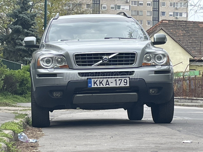 VOLVO XC90 2.4 D [D5] Summum Geartronic