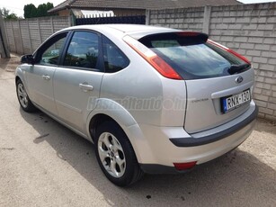 FORD FOCUS 1.6 Collection