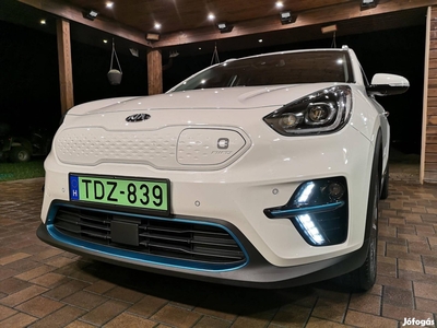 KIA Niro e-Niro 64kWh Platinum Videós hirdetés