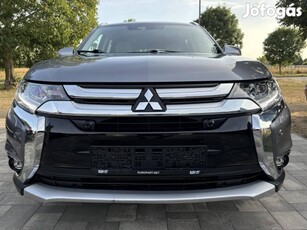 Mitsubishi Outlander 2.2 DI-D Instyle Premium 4...