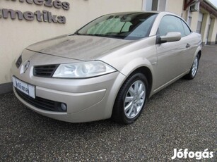 Renault Megane CC 1.9 dCi Privilege Panorámatet...