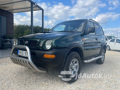 NISSAN Terrano