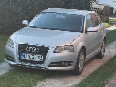 AUDI A3 2.0 TDI Ambition DPF MMI Színes Navigáció. Ülésfűtés. Szervízfüzet