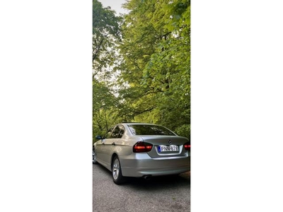 BMW 3-AS SOROZAT 320i