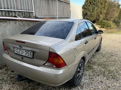 FORD FOCUS 1.8 Ghia