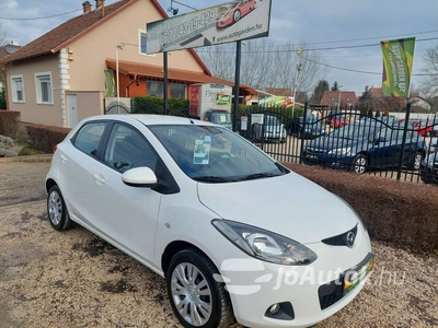 MAZDA Mazda 2