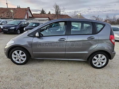 MERCEDES-BENZ A-OSZTÁLY A 170 BlueEFFICIENCY Elegance ÜLÉSFŰTÉS-FÉLBŐR-PARKRADAR!