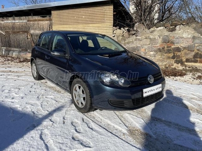 VOLKSWAGEN GOLF VI 1.6 Comfortline !!! VEZETETT SZERVÍZKÖNYV !!! ROZSDAMENTES !!! 1 ÉV GARANCIA !!!