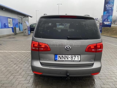 VOLKSWAGEN TOURAN 1.6 CR TDI Trendline [7 személy] 7 személyes leinformálható előélet