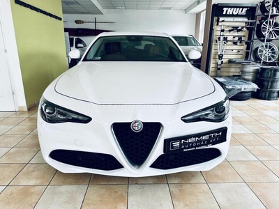 ALFA ROMEO GIULIA 2.2 D Super (Automata) NAVI. BŐR. BI-XENON. GARANCIA