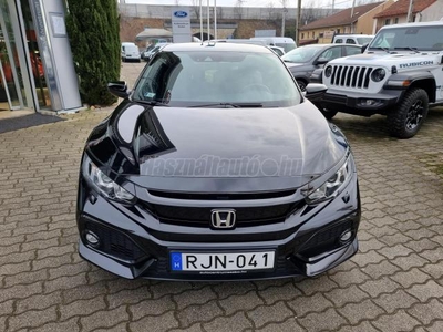 HONDA CIVIC 1.0 T Elegance Navi MAGYARORSZÁGI. NAGYON MEGKÍMÉLT!